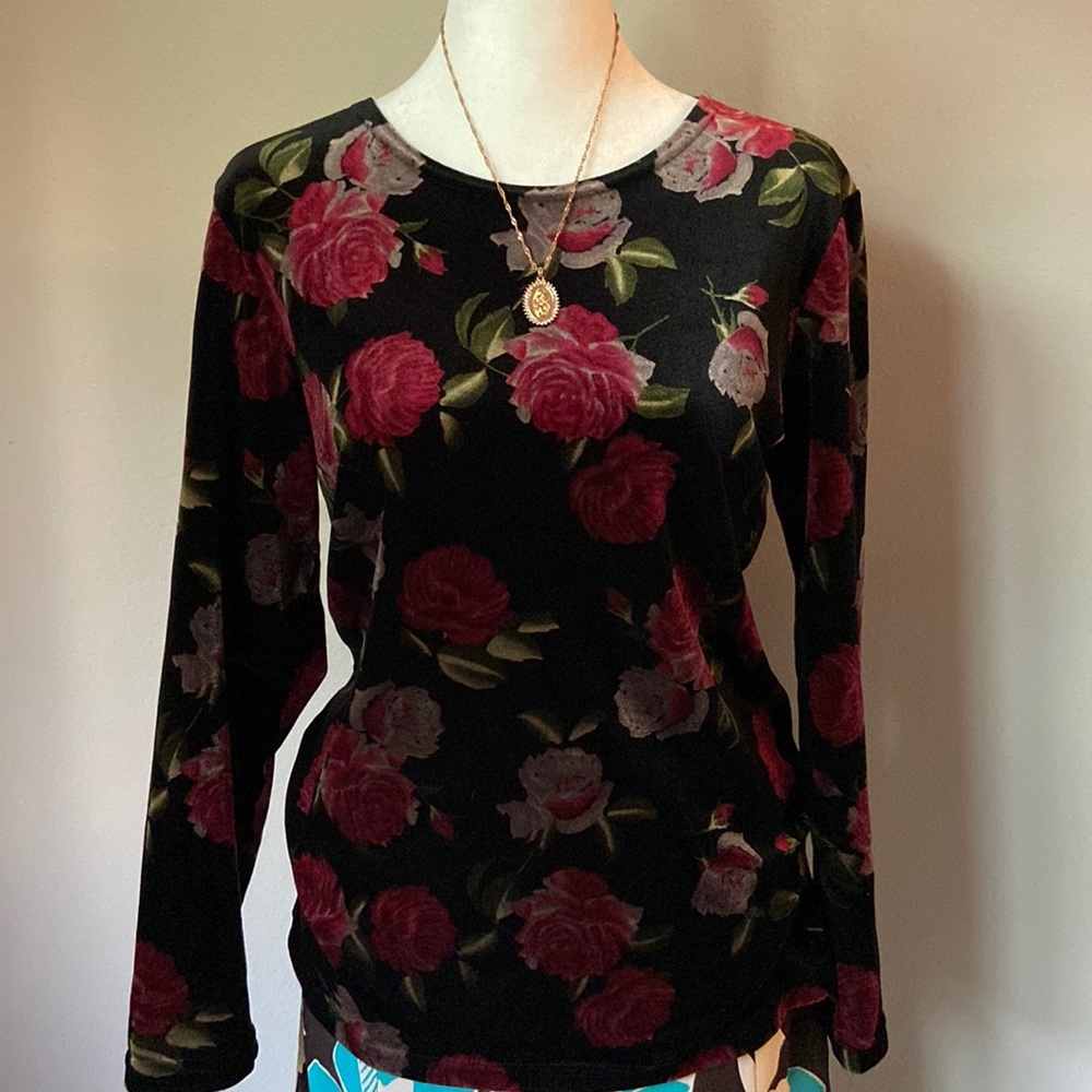 Velvet rose shirt